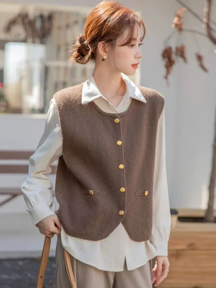 Knitted Vest Vest Shirt for Women Wearing 2025 Autumn Winter New Style Layered Sleeveless Short Top