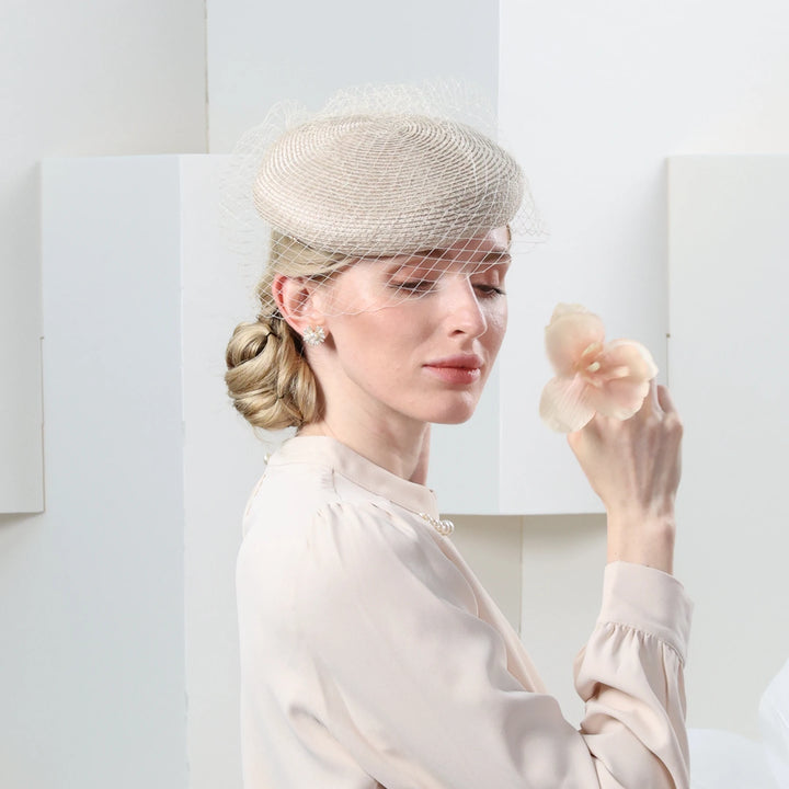 Elegant Champagne Straw Fascinator Hat with Veil for Women - Perfect Accessory for Wedding Church Bridal Tea Party Formal
