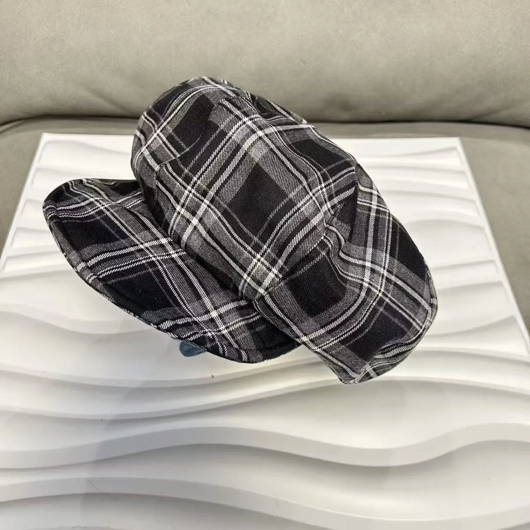 Black White Plaid Newsboy Cap for Women Men Vintage Baker Boy Hat Gatsby Cabbie Flat Cap Retro Beret