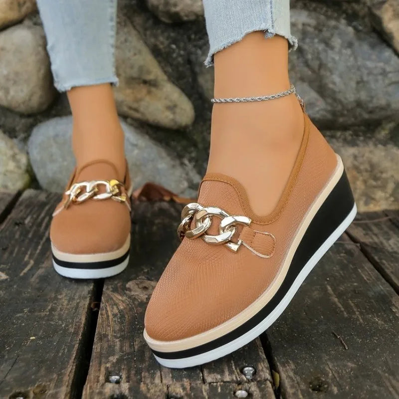Womens Platform Loafers Wedge Shoe Gold Chain Decoration Round Toe Slip on Comfortable Walking Fashion Professional Office Style