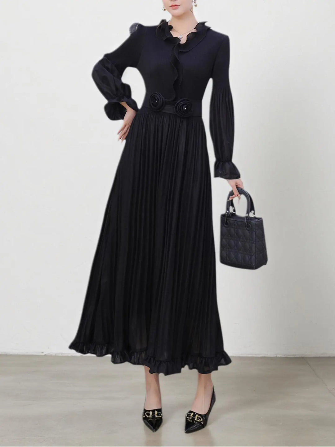 Elegant pleated fitted long dress for women with ruffled trim, luxurious evening gown, new style for Spring/Summer 2026.