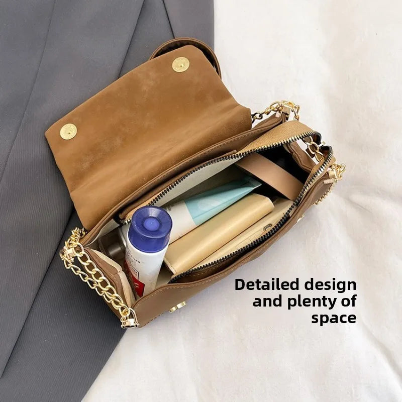 Women Crossbody Bags Fashion Vintage Chain Relaxed and Fashionable Simple Shoulder Bag Large Capacity Commuting Bags for Ladies