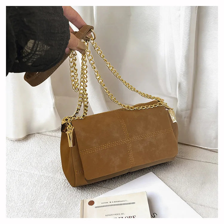 Women Crossbody Bags Fashion Vintage Chain Relaxed and Fashionable Simple Shoulder Bag Large Capacity Commuting Bags for Ladies