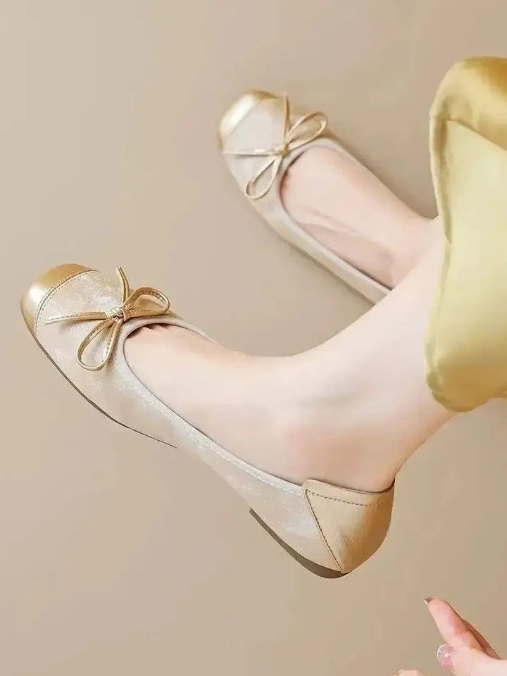 2025 New Genuine Leather French Ballet Flats for Women, Summer Outdoor Wear, One-Piece Bow Soft Sole Low-Heeled Shoes