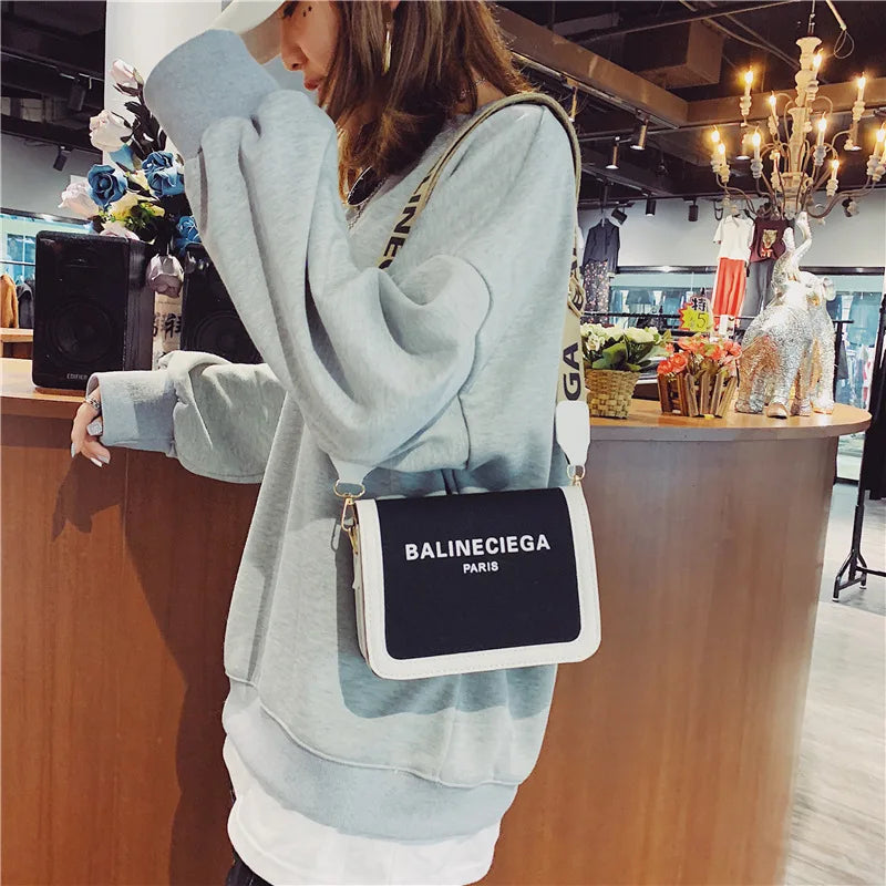 Women shoulder bag Fashion Wide Strap Shoulder Ladies Handbags Portable Canvas Square Messenger Bags Versatile Crossbody Bag
