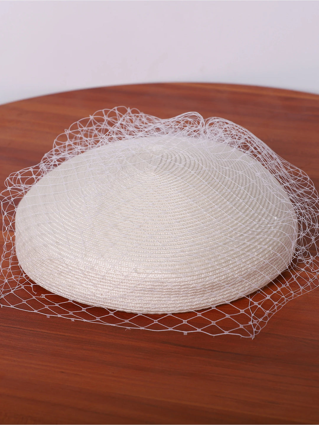 Elegant Champagne Straw Fascinator Hat with Veil for Women - Perfect Accessory for Wedding Church Bridal Tea Party Formal