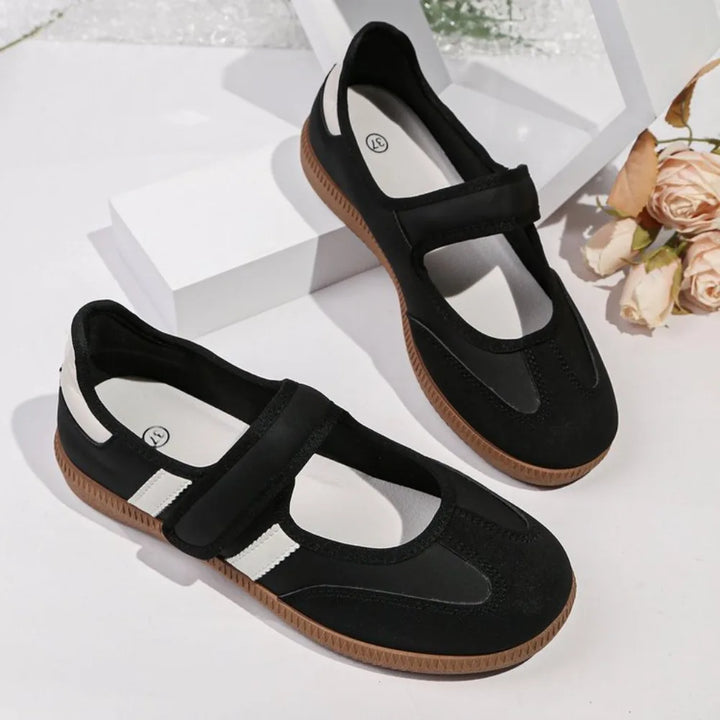 Women Sneakers 2026 New Fashion Solid Shallow Designer Shoes Spring Autumn Soft Soled Loafers Comfort Casual Female Sports Shoes