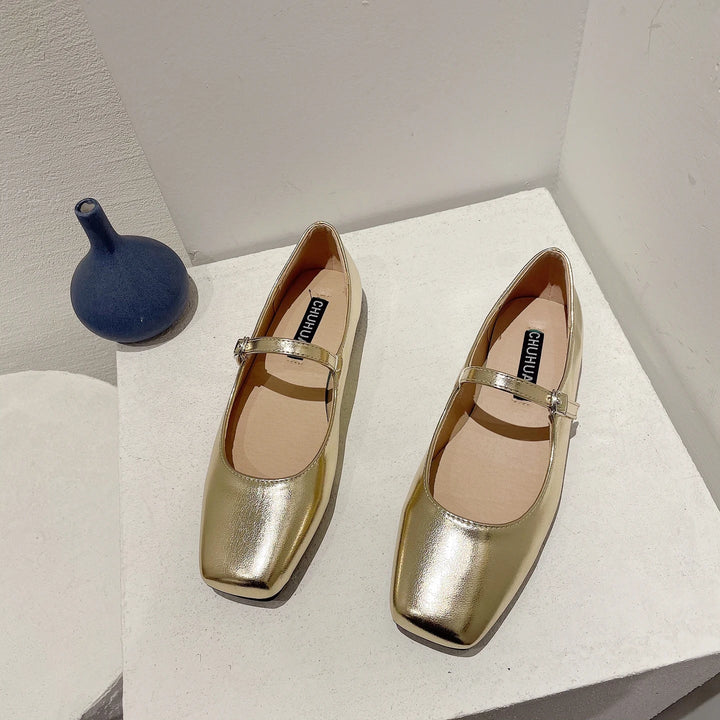 Flat Mary Jane Shoes for Women with One-Strap Buckle and Shallow Toe, Ballet Flats for Women in Large Sizes