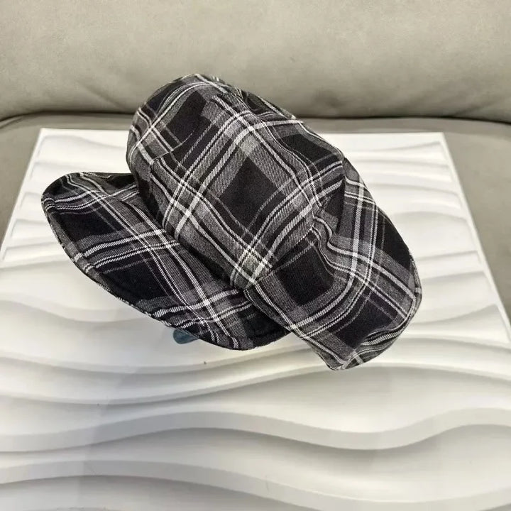 Black White Plaid Newsboy Cap for Women Men Vintage Baker Boy Hat Gatsby Cabbie Flat Cap Retro Beret