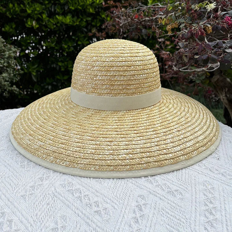 Ladies Straw Hat Sun Fedora Hats Hepburn hat Shiny European American Retro Gold Braided Female Sunshade Flat Sequins Hat gorras