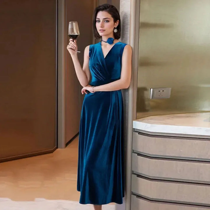 Golden Velvet Dress For Women Spring And Autumn New Fashionable V Neck Sleeveless Dress Velvet Thickened Hip Wrap Long Dress
