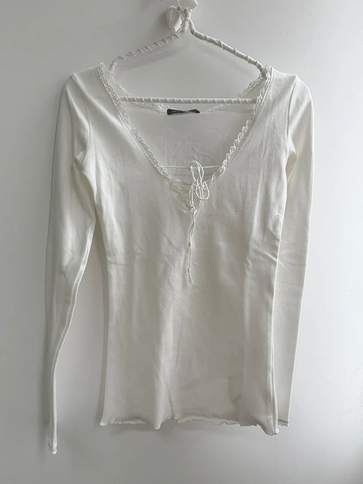 V-neck Lace-up Long Sleeve Tees Women Spring New Streetwear Cotton Slim Lace Trim Tops Sweet Simple Chic Beige T-shirts Y2K
