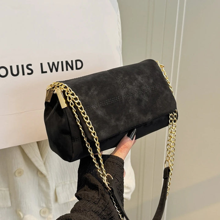 Women Crossbody Bags Fashion Vintage Chain Relaxed and Fashionable Simple Shoulder Bag Large Capacity Commuting Bags for Ladies