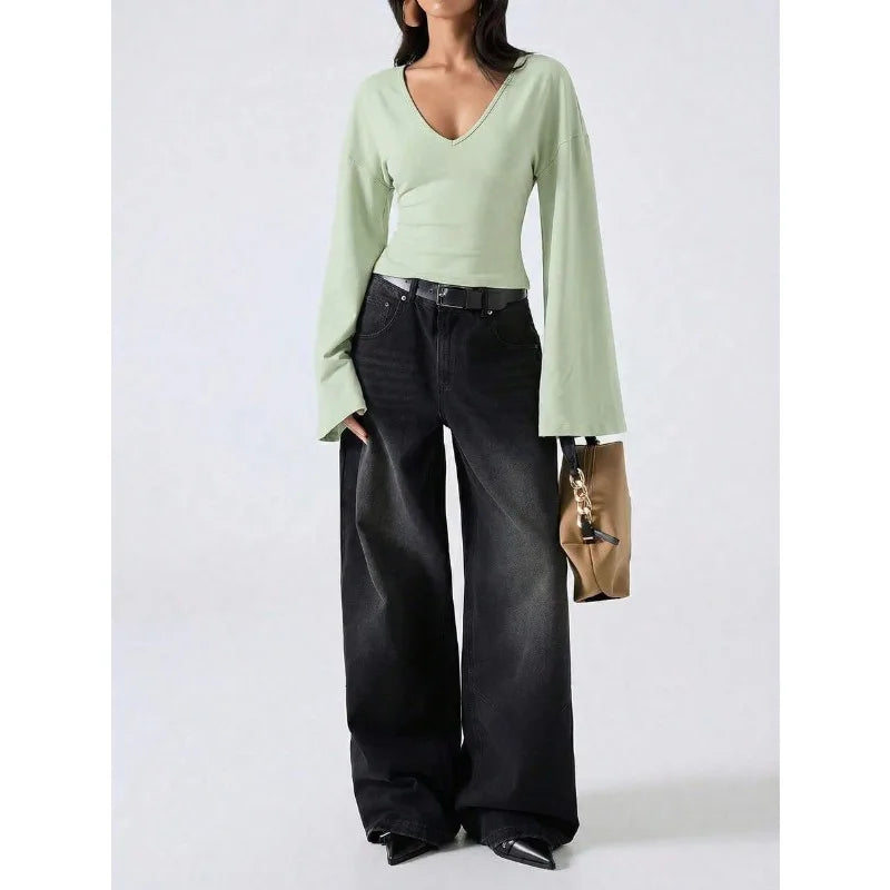 Women V Neck Flare Long Sleeve Crop Top Slim Fit Basic T Shirt Casual Y2K Streetwear Elegant Daily Fashion Blouse Tops